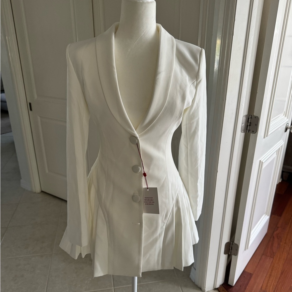 Elegant White Blazer Dress